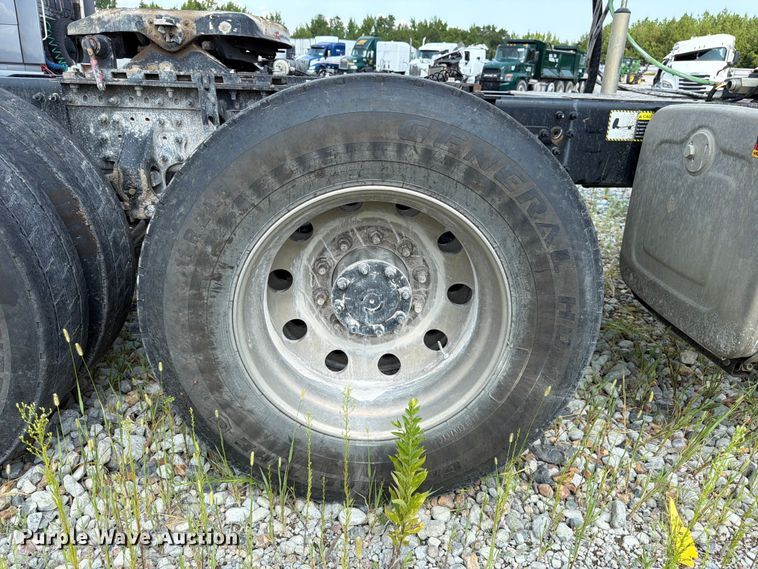 image for item YA4355 2023 Mack Pinnacle semi truck