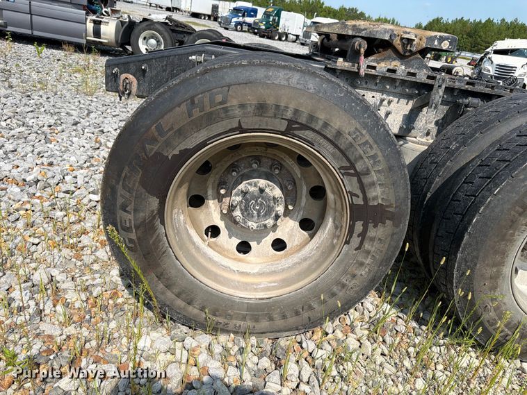 image for item YA4355 2023 Mack Pinnacle semi truck