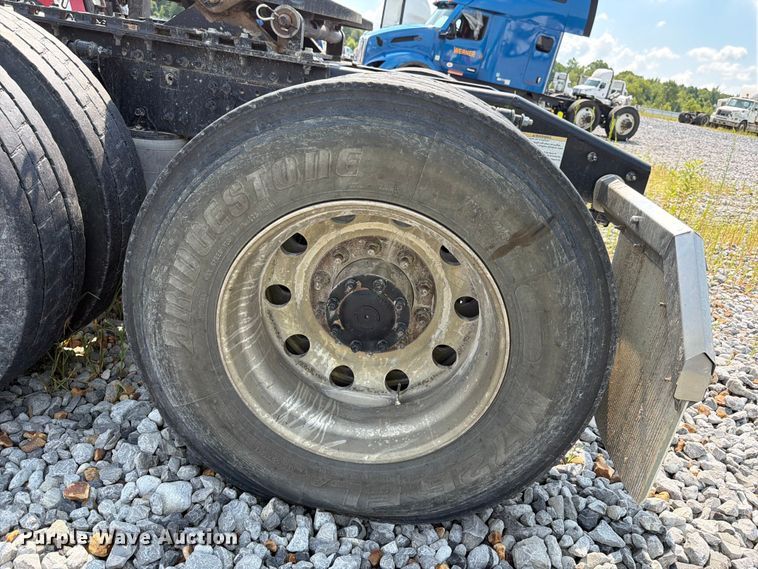 image for item YA4355 2023 Mack Pinnacle semi truck