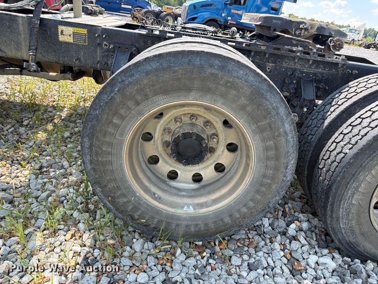 image for item YA4355 2023 Mack Pinnacle semi truck