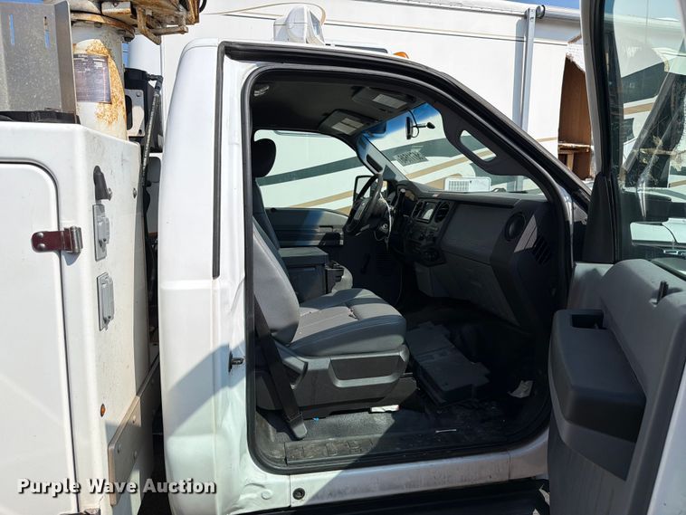 image for item YA4378 2012 Ford F450 Super Duty bucket truck