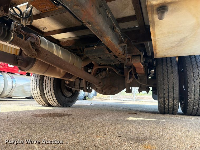 image for item YA4378 2012 Ford F450 Super Duty bucket truck