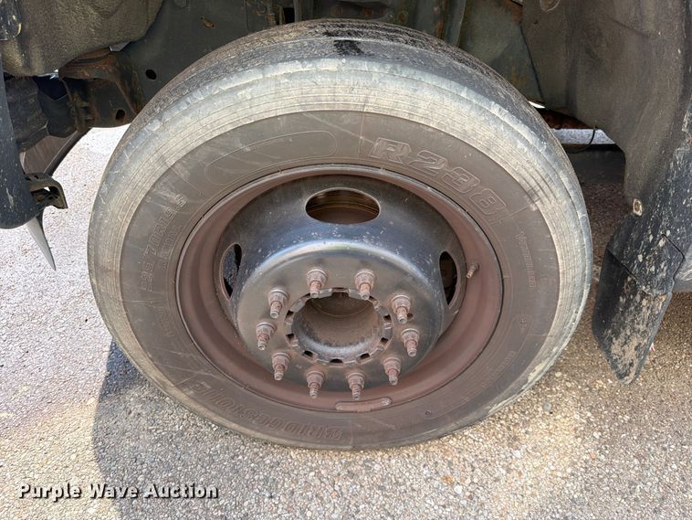 image for item YA4378 2012 Ford F450 Super Duty bucket truck