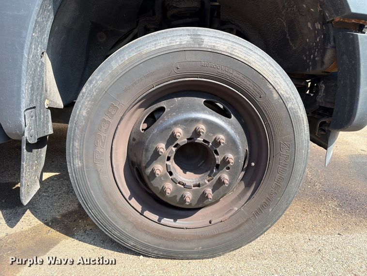 image for item YA4378 2012 Ford F450 Super Duty bucket truck