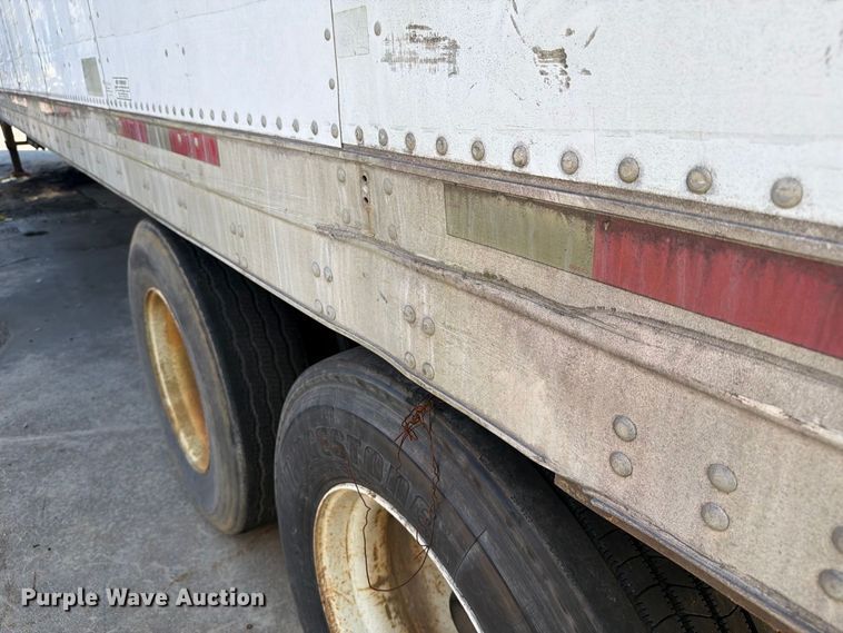 image for item YA4430 2000 Trailmobile dry van trailer