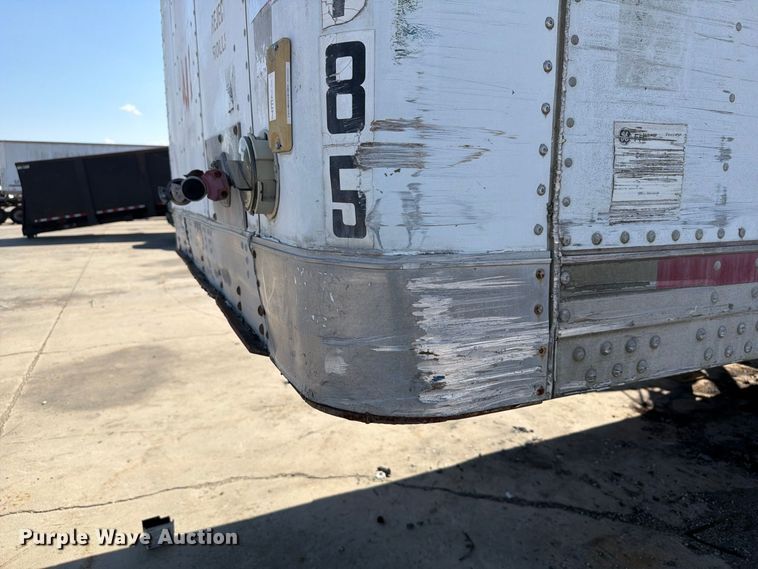 image for item YA4430 2000 Trailmobile dry van trailer