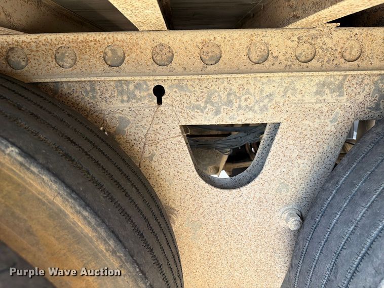 image for item YA4430 2000 Trailmobile dry van trailer
