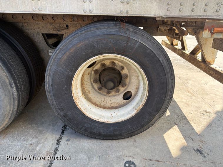 image for item YA4430 2000 Trailmobile dry van trailer