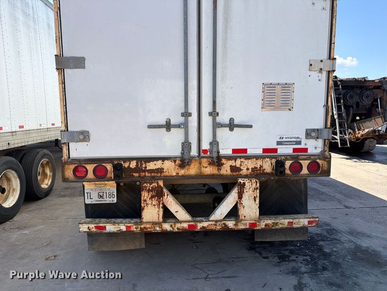 image for item YA4431 2000 Hyundai Translead VI2530152JS dry van trailer