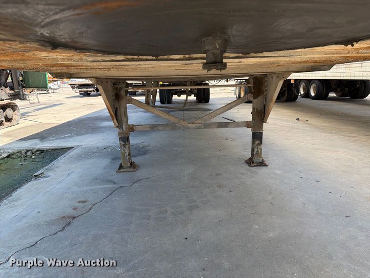 image for item YA4431 2000 Hyundai Translead VI2530152JS dry van trailer
