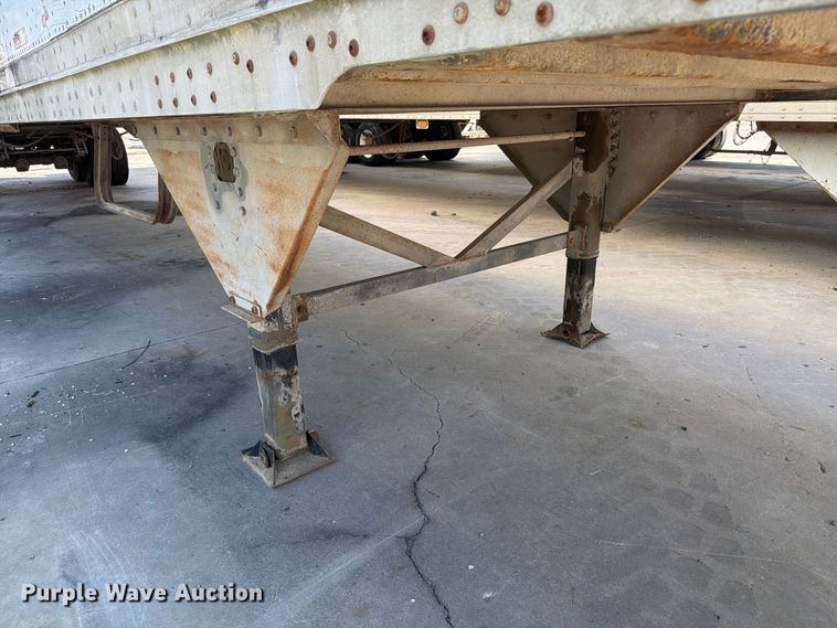image for item YA4431 2000 Hyundai Translead VI2530152JS dry van trailer