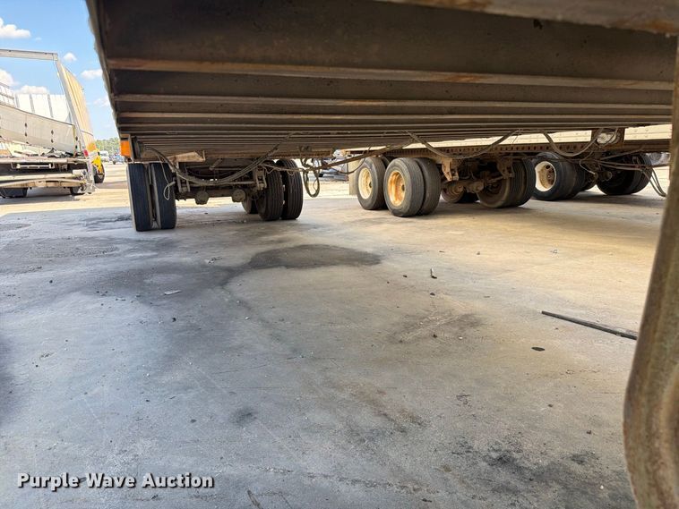 image for item YA4431 2000 Hyundai Translead VI2530152JS dry van trailer