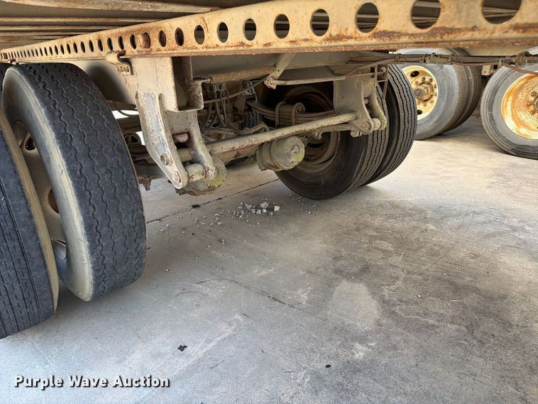 image for item YA4431 2000 Hyundai Translead VI2530152JS dry van trailer