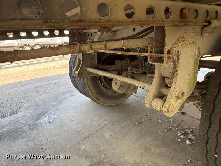 image for item YA4431 2000 Hyundai Translead VI2530152JS dry van trailer