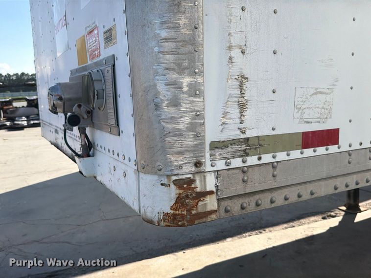 image for item YA4433 2008 Strick dry van trailer