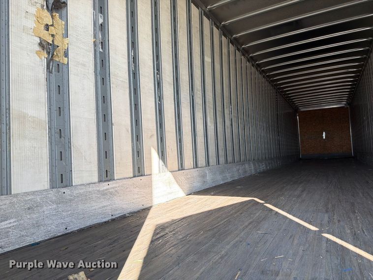 image for item YA4433 2008 Strick dry van trailer