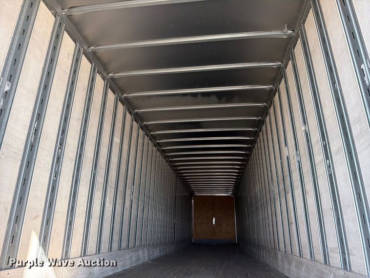 image for item YA4433 2008 Strick dry van trailer