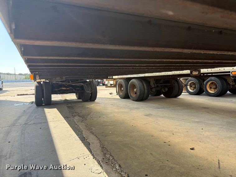 image for item YA4433 2008 Strick dry van trailer