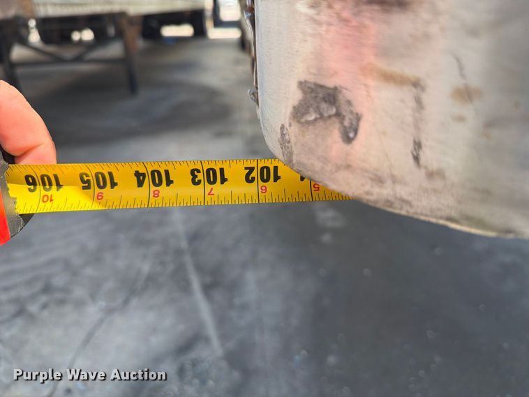 image for item YA4434 2005 Wabash dry van trailer