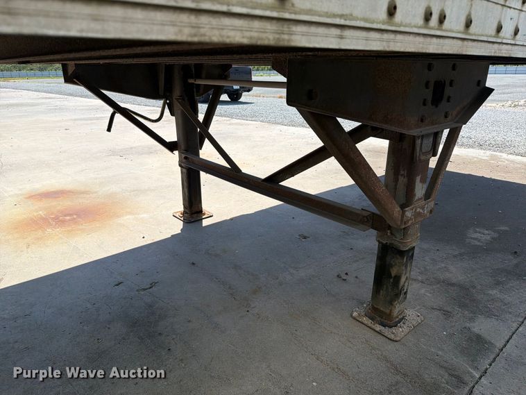 image for item YA4434 2005 Wabash dry van trailer