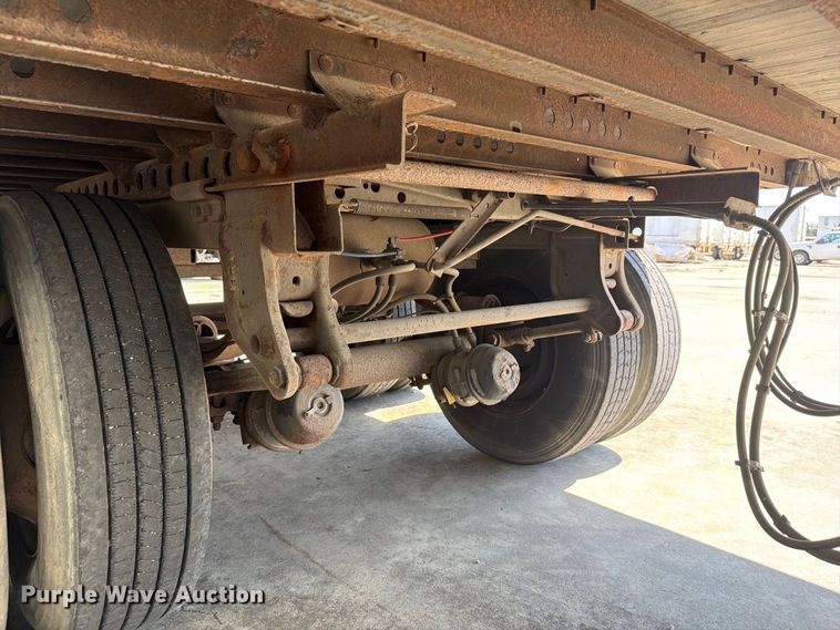 image for item YA4434 2005 Wabash dry van trailer