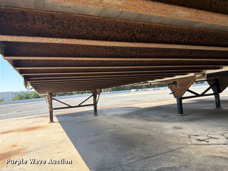 image for item YA4434 2005 Wabash dry van trailer