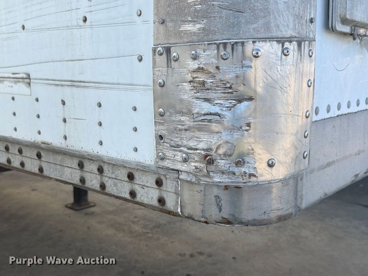 image for item YA4435 2005 Wabash dry van trailer