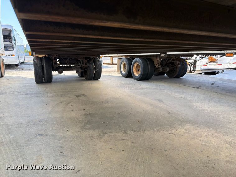 image for item YA4435 2005 Wabash dry van trailer
