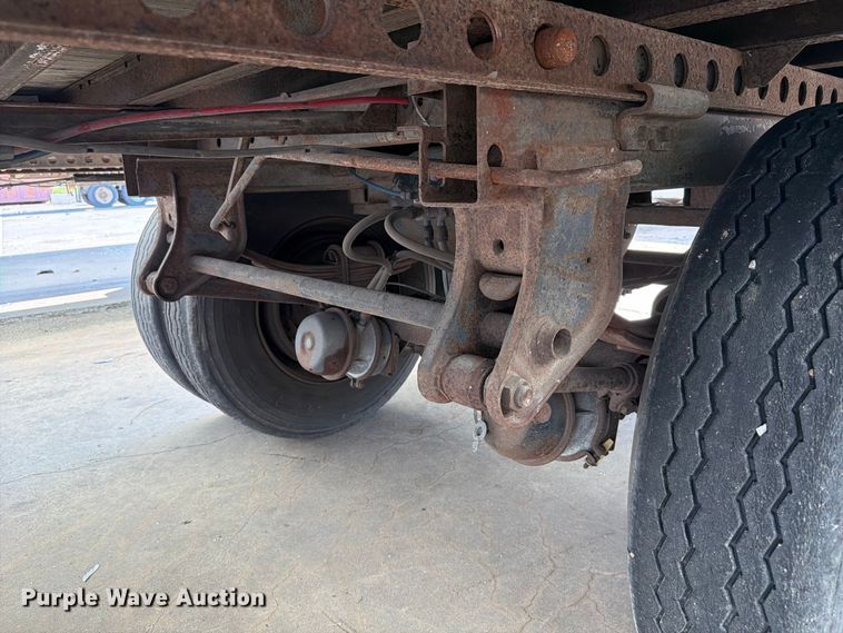 image for item YA4435 2005 Wabash dry van trailer