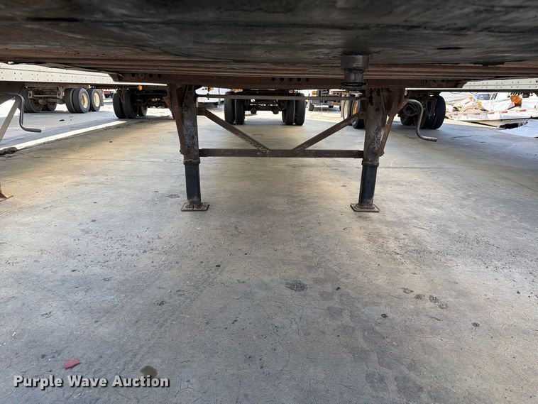 image for item YA4435 2005 Wabash dry van trailer