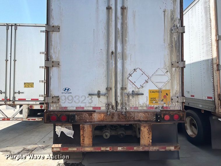 image for item YA4436 2001 Hyundai Translead V12530152JSA dry van trailer