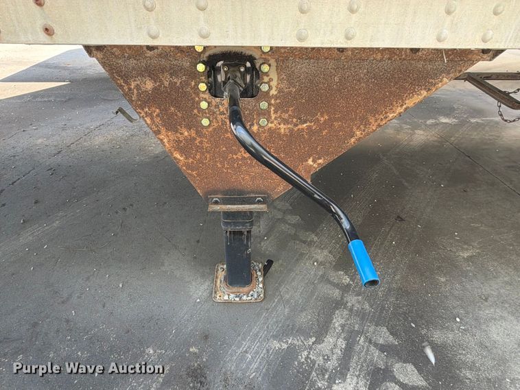 image for item YA4436 2001 Hyundai Translead V12530152JSA dry van trailer