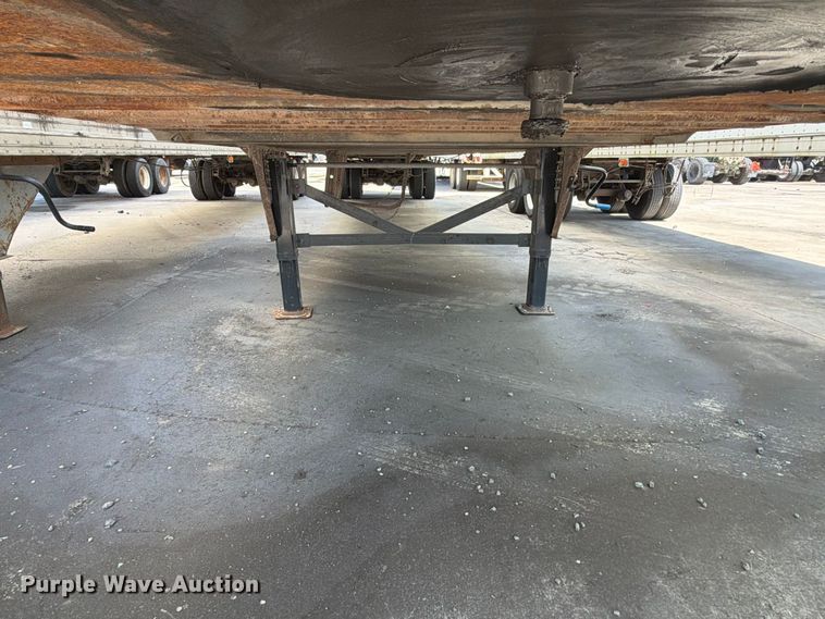 image for item YA4436 2001 Hyundai Translead V12530152JSA dry van trailer