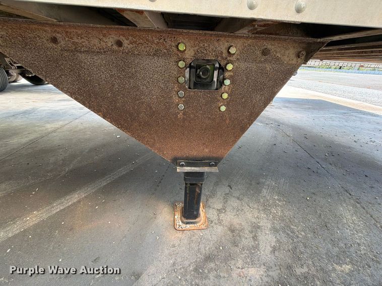 image for item YA4436 2001 Hyundai Translead V12530152JSA dry van trailer