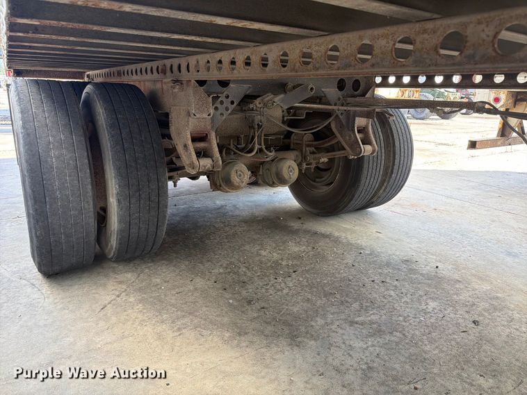 image for item YA4436 2001 Hyundai Translead V12530152JSA dry van trailer