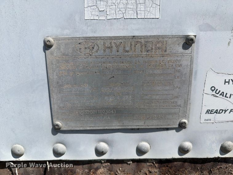image for item YA4436 2001 Hyundai Translead V12530152JSA dry van trailer