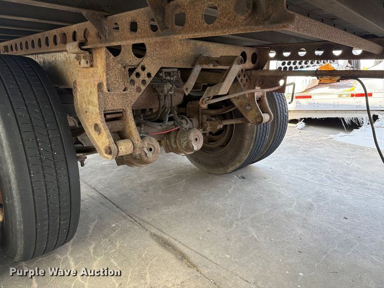 image for item YA4437 2001 Hyundai Translead dry van trailer