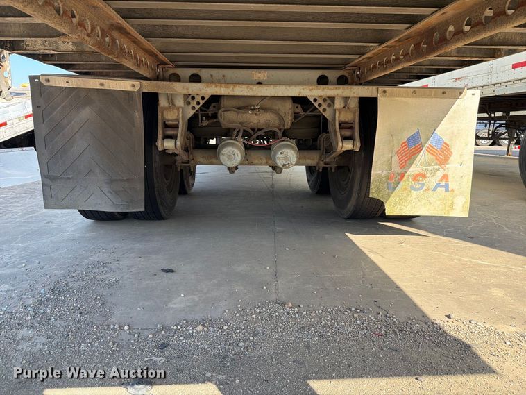 image for item YA4437 2001 Hyundai Translead dry van trailer