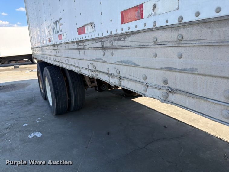 image for item YA4438 2001 Hyundai Translead VI2530152JSA dry van trailer