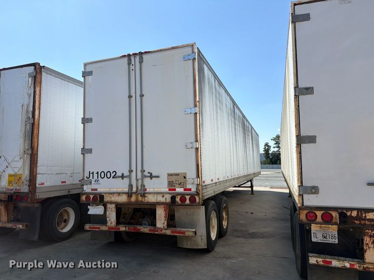image for item YA4439 2001 Hyundai Translead dry van trailer