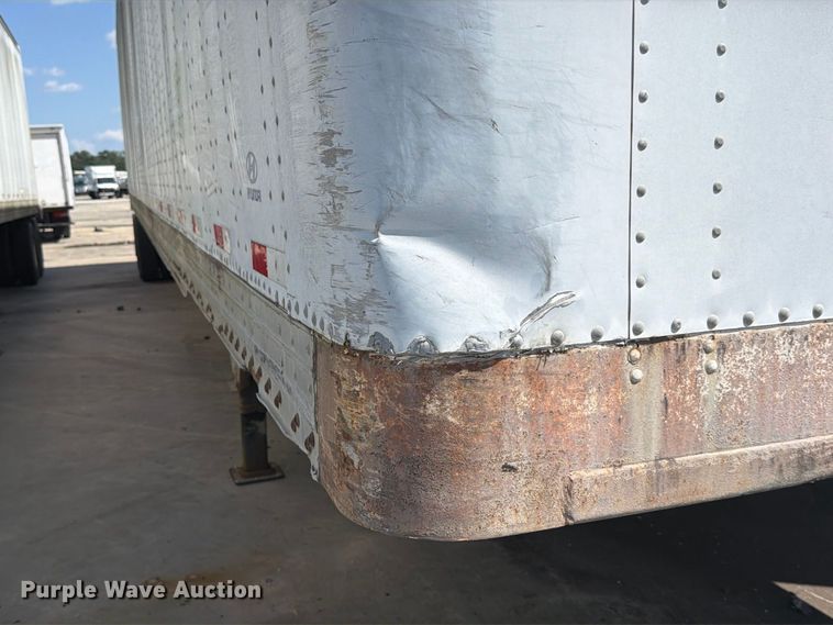 image for item YA4439 2001 Hyundai Translead dry van trailer
