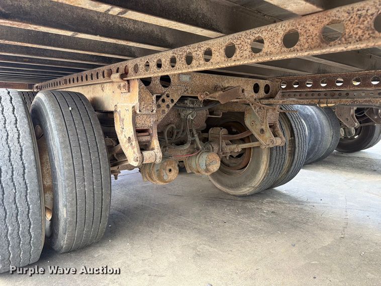 image for item YA4439 2001 Hyundai Translead dry van trailer