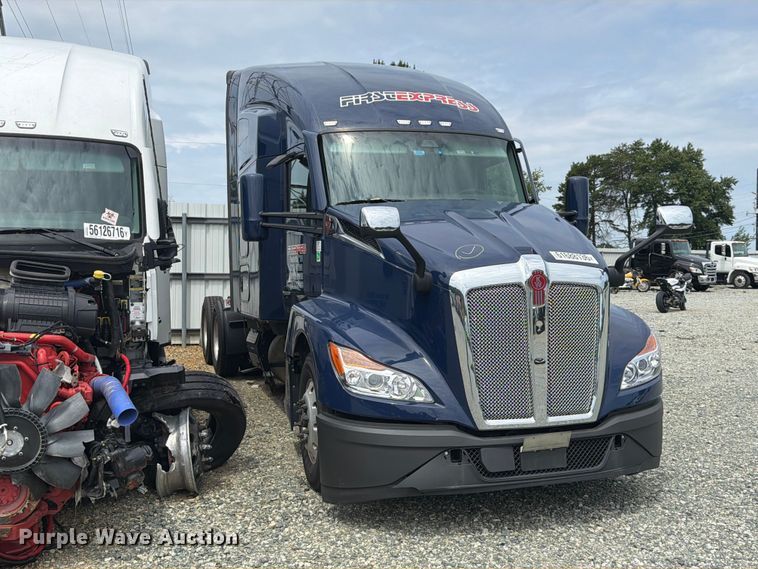 image for item YA4485 2027 Kenworth T680 semi truck