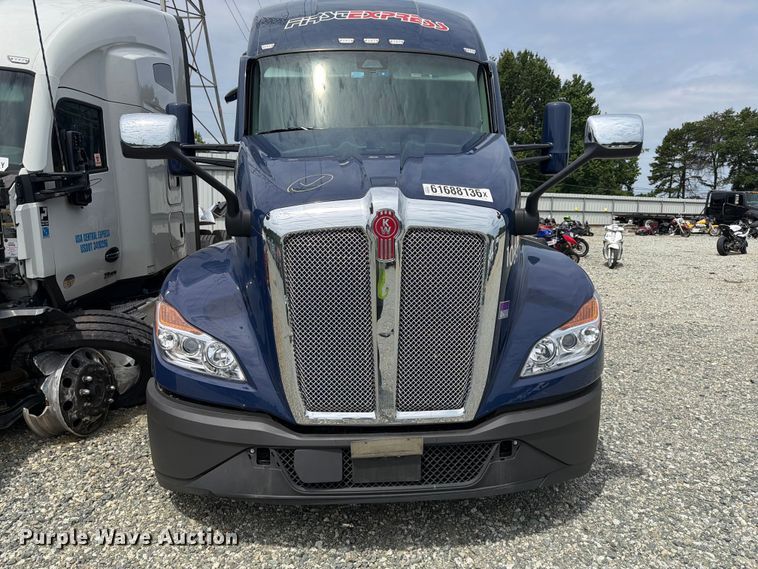 image for item YA4485 2027 Kenworth T680 semi truck