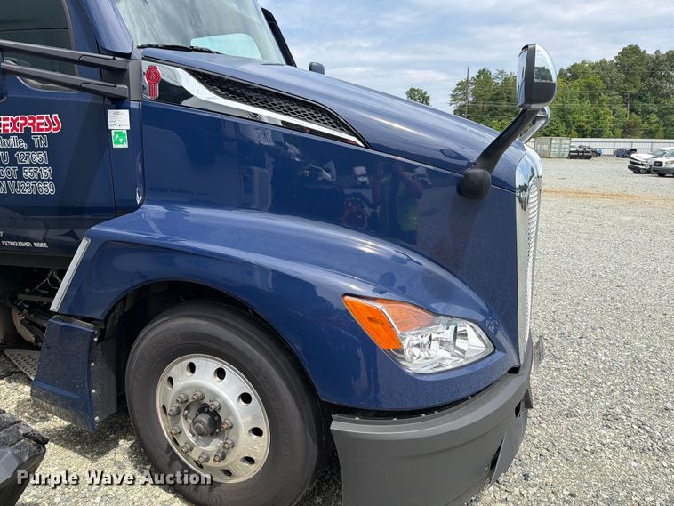 image for item YA4485 2027 Kenworth T680 semi truck