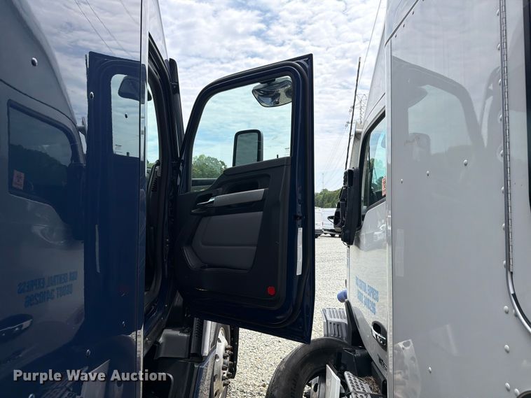 image for item YA4485 2027 Kenworth T680 semi truck