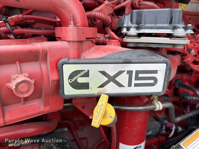 image for item YA4485 2027 Kenworth T680 semi truck