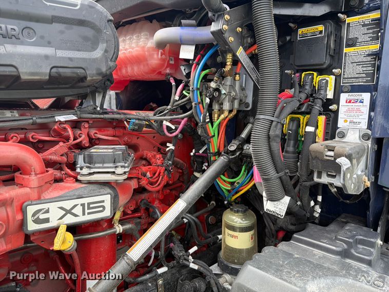 image for item YA4485 2027 Kenworth T680 semi truck