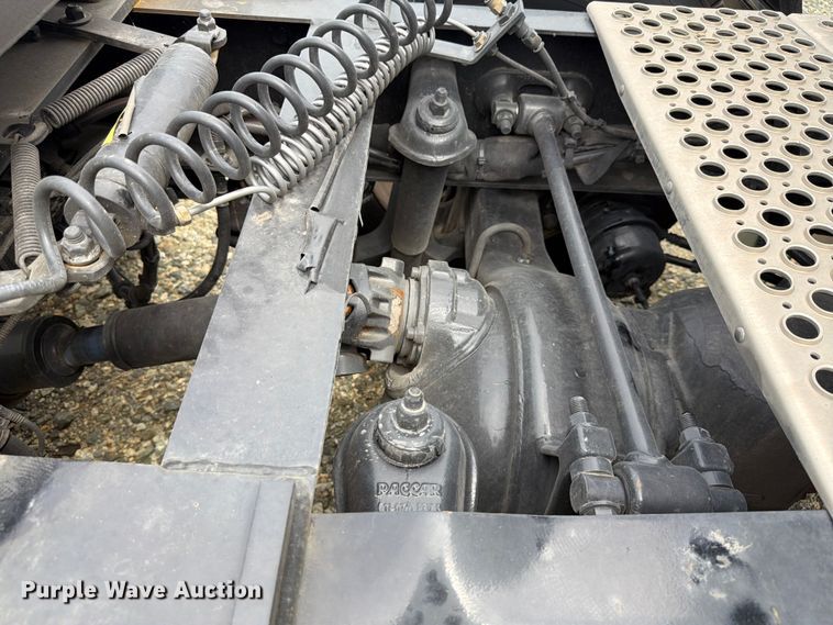 image for item YA4485 2027 Kenworth T680 semi truck