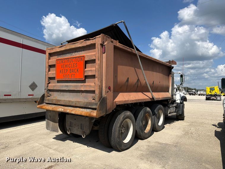 image for item YA4522 2006 Mack CV713 dump truck